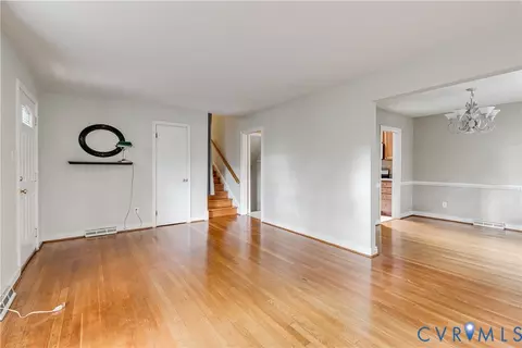 Living - 7402 Three Chopt Rd, Richmond, VA 23226 photo 3 of 5