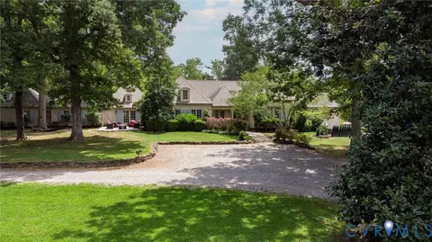4048 Broad Street Rd, Gum Spring, VA 23065