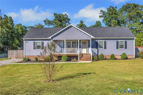 24306 Gloria Dr, Petersburg, VA 23803