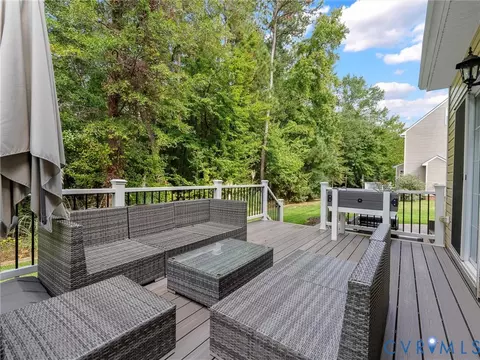 207 Wallingham Dr, Midlothian, VA 23114 photo 11