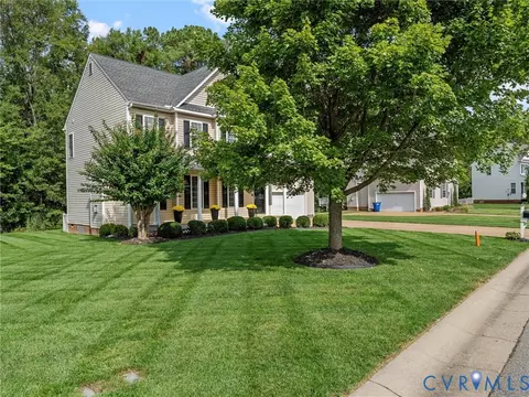 207 Wallingham Dr, Midlothian, VA 23114 photo 3