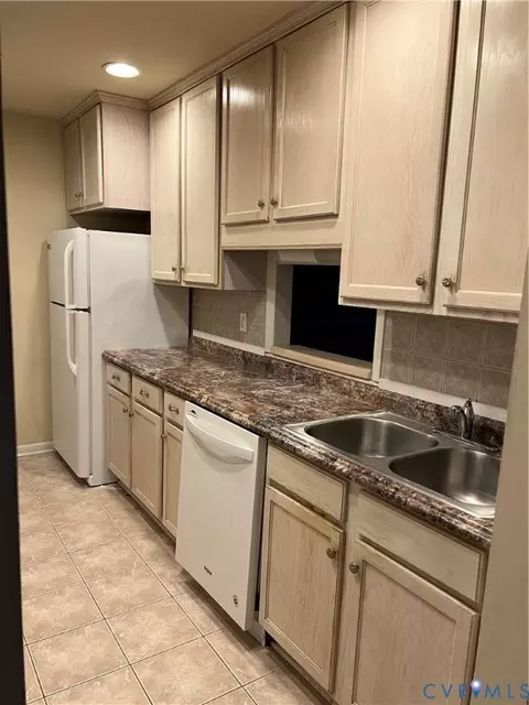 11627 E Briar Patch Dr, Midlothian, VA 23113 photo 6