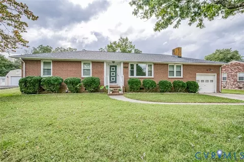 24705 Mount Pleasant St, North Dinwiddie, VA 23803