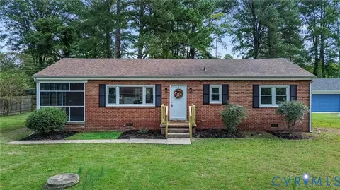 2707 Forest Hills Rd, Petersburg, VA 23805