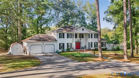 148 Swift Creek Ln, Colonial Heights, VA 23834