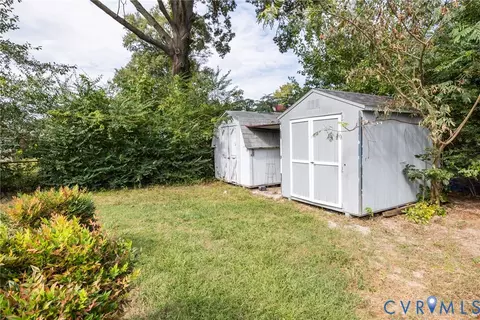 Exterior - 3000 Perlock Rd, Richmond, VA 23237 photo 2 of 3