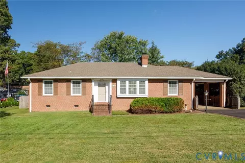 8236 Meadowview Ln, Mechanicsville, VA 23111