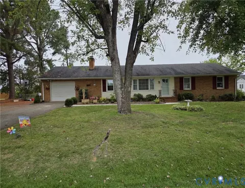 8029 Woodbridge Rd, Mechanicsville, VA 23111