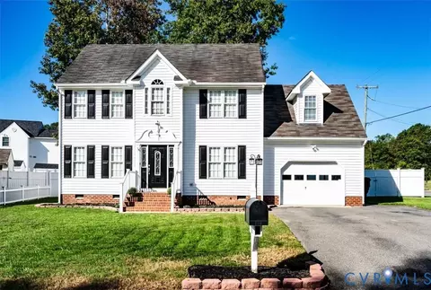 101 Brijidan Ln, Colonial Heights, VA 23834