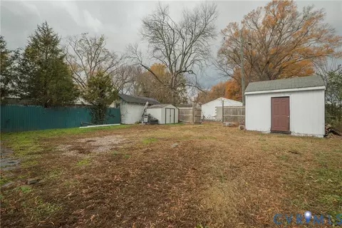 3057 Maury St, Richmond, VA 23224 photo 7