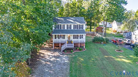 2219 Overlook Rd, Powhatan, VA 23139