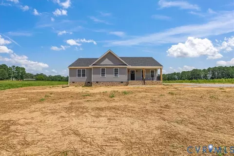 20055 Log Rd, Disputanta, VA 23842
