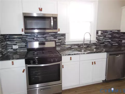 Kitchen - 100 E Broad Rock Rd, Richmond, VA 23224 photo 3 of 3