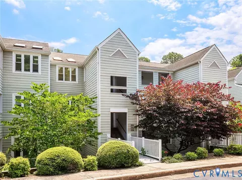 318 Water Pointe Ln, Midlothian, VA 23112