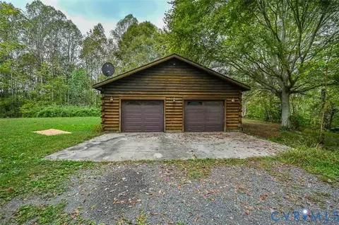 5601 Pocahontas Trl, Providence Forge, VA 23140