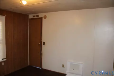9121 Samaria Ln, Providence Forge, VA 23140 photo 4