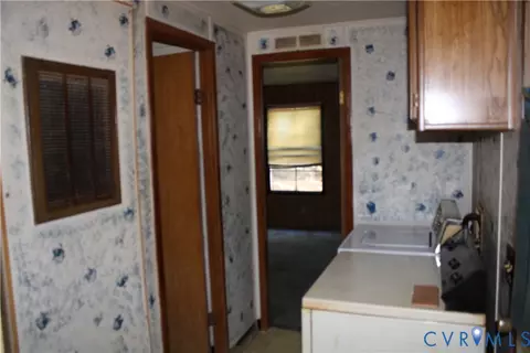9121 Samaria Ln, Providence Forge, VA 23140 photo 5