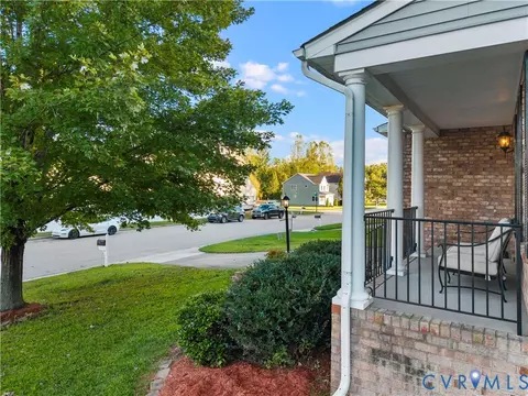Exterior - 4512 Tosh Ln, Chester, VA 23831 photo 7 of 9