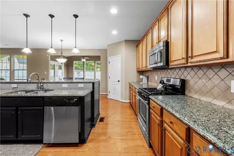 Kitchen - 4512 Tosh Ln, Chester, VA 23831 photo 2 of 3