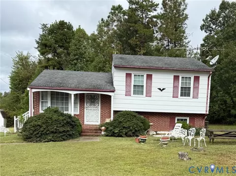 1455 Indian Oak Rd, Crewe, VA 23930