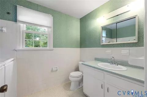 Bath - 10920 Stepney Rd, Chester, VA 23831 photo 2 of 2