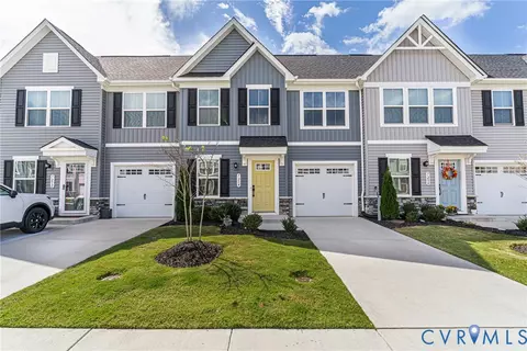 7254 Peyton Randolph Ln, New Kent, VA 23124