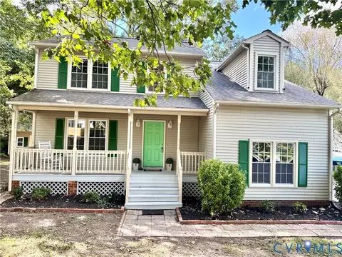 11018 Heathstead Rd, Chester, VA 23831