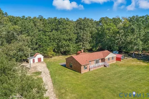 10200 Graves Rd, Petersburg, VA 23803