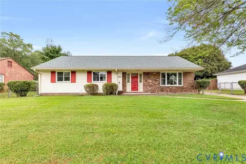 1012 Briarcliffe Dr, Colonial Heights, VA 23834