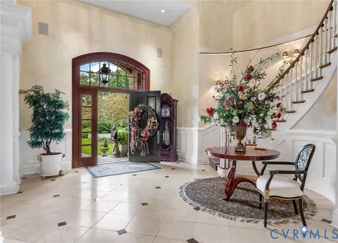 Entry Way - 2725 Stonegate Ct, Midlothian, VA 23113 photo 1 of 7