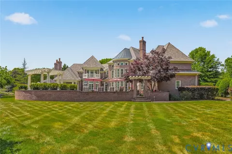 Exterior - 2725 Stonegate Ct, Midlothian, VA 23113 photo 14 of 17