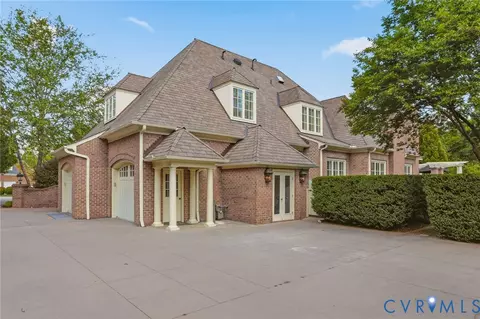 Exterior - 2725 Stonegate Ct, Midlothian, VA 23113 photo 13 of 17