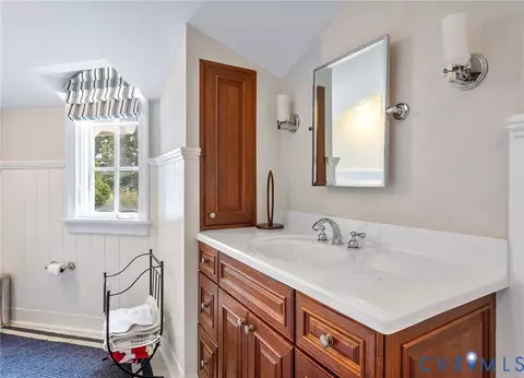 Bath - 2725 Stonegate Ct, Midlothian, VA 23113 photo 12 of 14