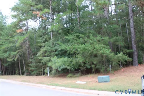 5460 Tyshire Pkwy, New Kent, VA 23140