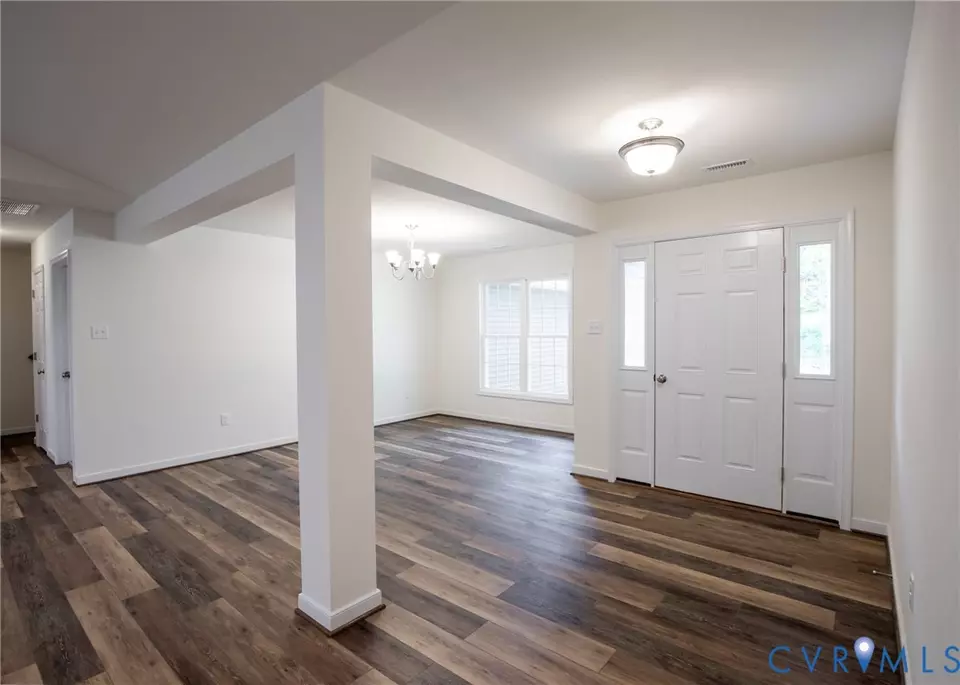 Entry Way - 2214 Walnut Tree Blvd, Powhatan, VA 23139 photo 1 of 5