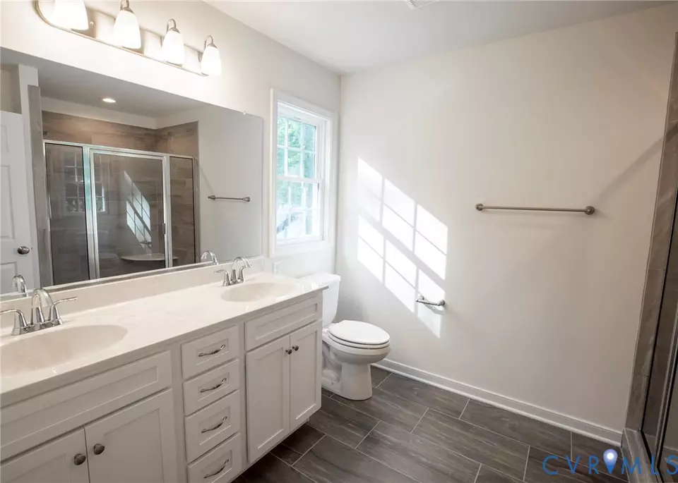 Bath - 2214 Walnut Tree Blvd, Powhatan, VA 23139 photo 3 of 5