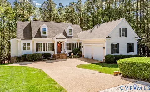 10793 Kings Pond Dr, Providence Forge, VA 23140