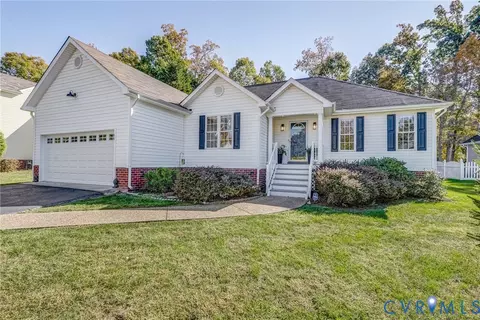 11625 Nevis Dr, Midlothian, VA 23114