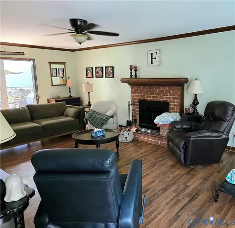 13305 Pointer Ridge Ter, Midlothian, VA 23112 photo 3