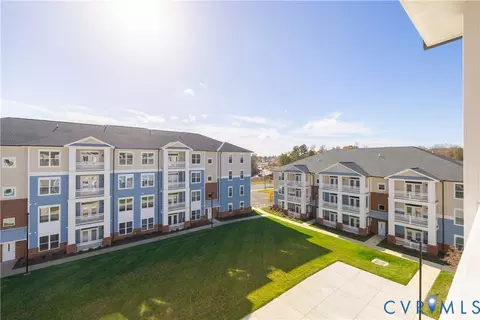 10525 Stony Bluff Dr #205, Ashland, VA 23005