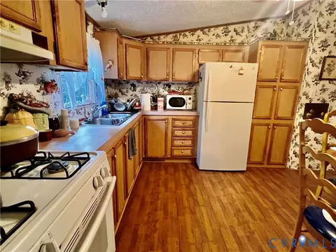 238 Samford St, Alberta, VA 23821 photo 5