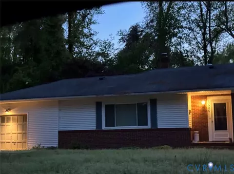 1580 Montpelier St, Petersburg, VA 23805