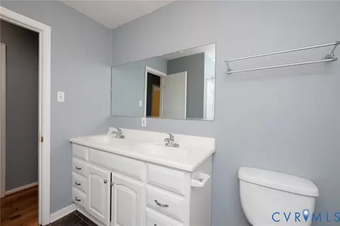 Bath - 11515 Patillo Rd, Dewitt, VA 23840 photo 4 of 5