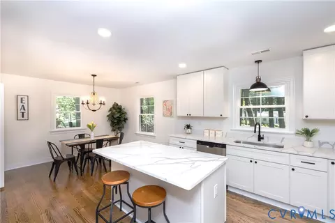 2313 Stratford Ct, Richmond, VA 23225