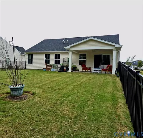 7430 E Danube Loop, New Kent, VA 23124 photo 5
