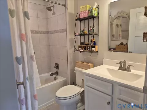 7430 E Danube Loop, New Kent, VA 23124 photo 9