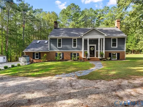 1947 Fairpine Dr, Powhatan, VA 23139