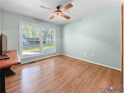 203 Lake Caroline Dr, Ruther Glen, VA 22546
