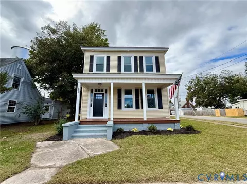 200 E Tennessee Ave, Crewe, VA 23930