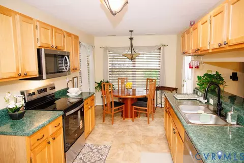 2824 Feddo Ct, Chester, VA 23831 photo 6